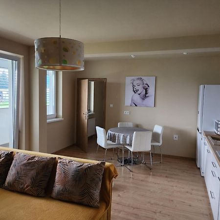 Apartman Greenside Michalovce Dış mekan fotoğraf